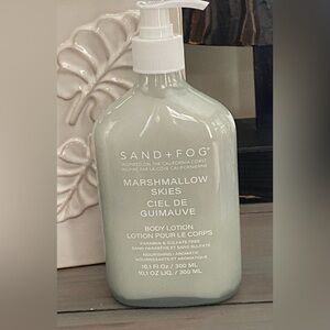 🆕 Sand + Fog Marshmallow Skies Body Lotion — Soft Gray